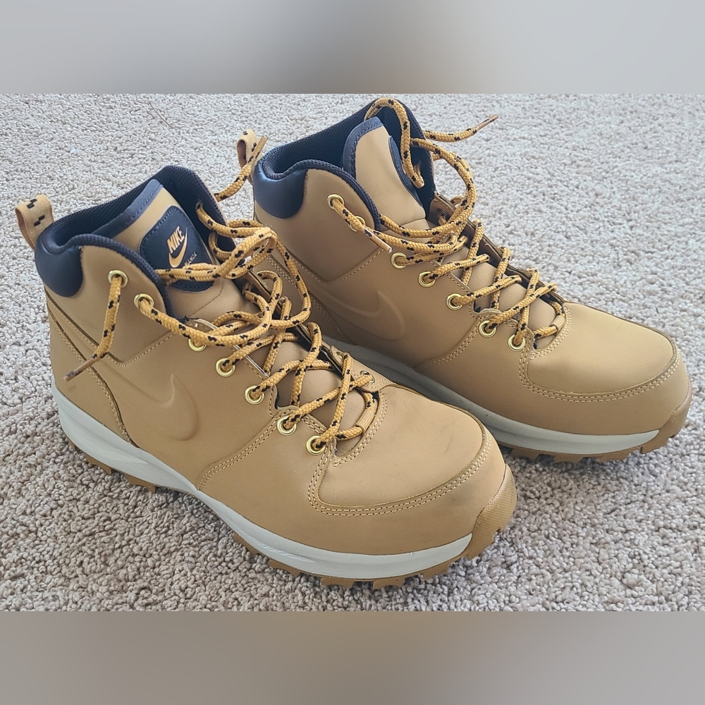 Nike Manoa Leather Boots Haystack Wheat Tan, Men's Size 10 - WORN 3 TIMES